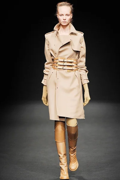 Look 4